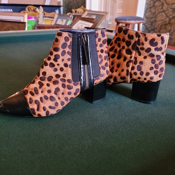 Nine West animal print booties - Picture 5 of 5